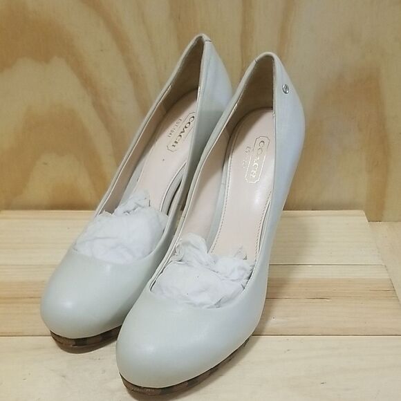 COACH ALEXA Soft Calf pumps Wmn's 7 1/2 - Picture 1 of 9